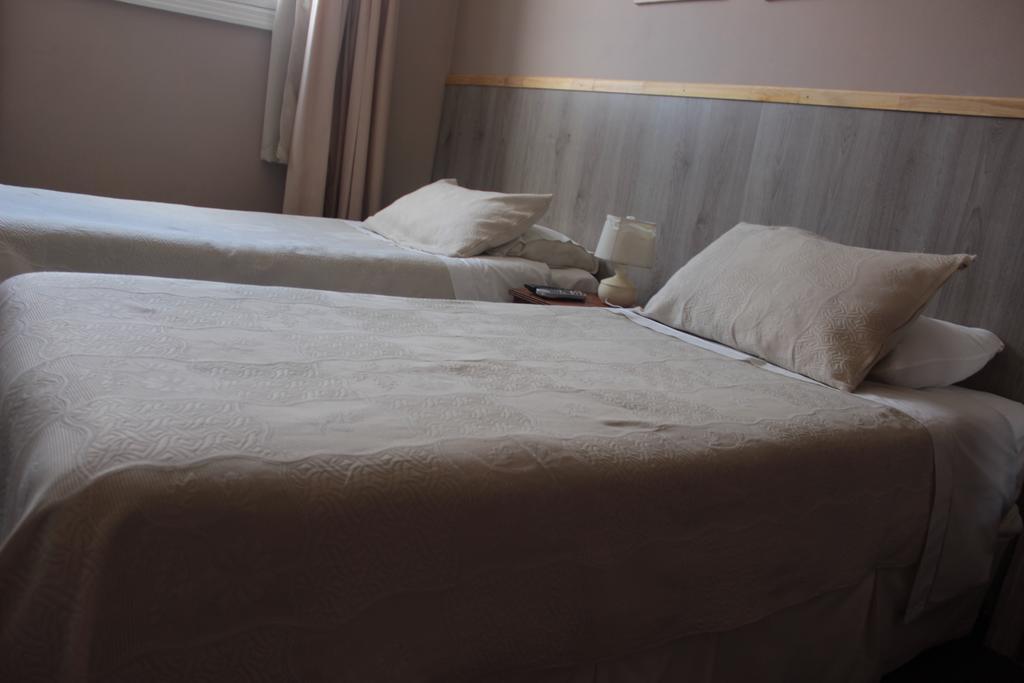 Alhambra Hotel Сан-Антонио Номер фото